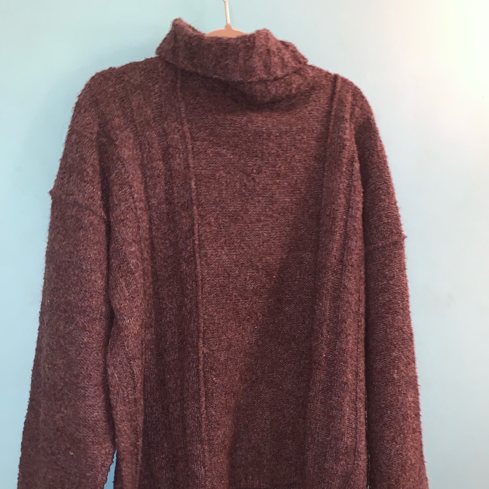 Adorable wool comfortable sweater!